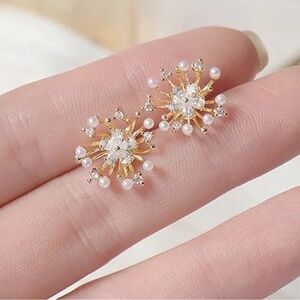 💎 NEW 14K Gold plated CZ Crystal Fireworks Pearl Stud earrings